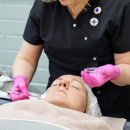 Korean Glass Skin Effect -hoito Kauneushoitola Ilona Kauneus Kuusankoski